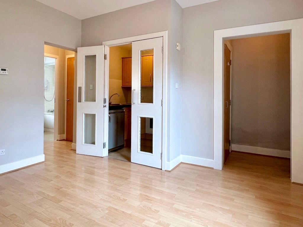 Property photo 3 of 10 Photo 3