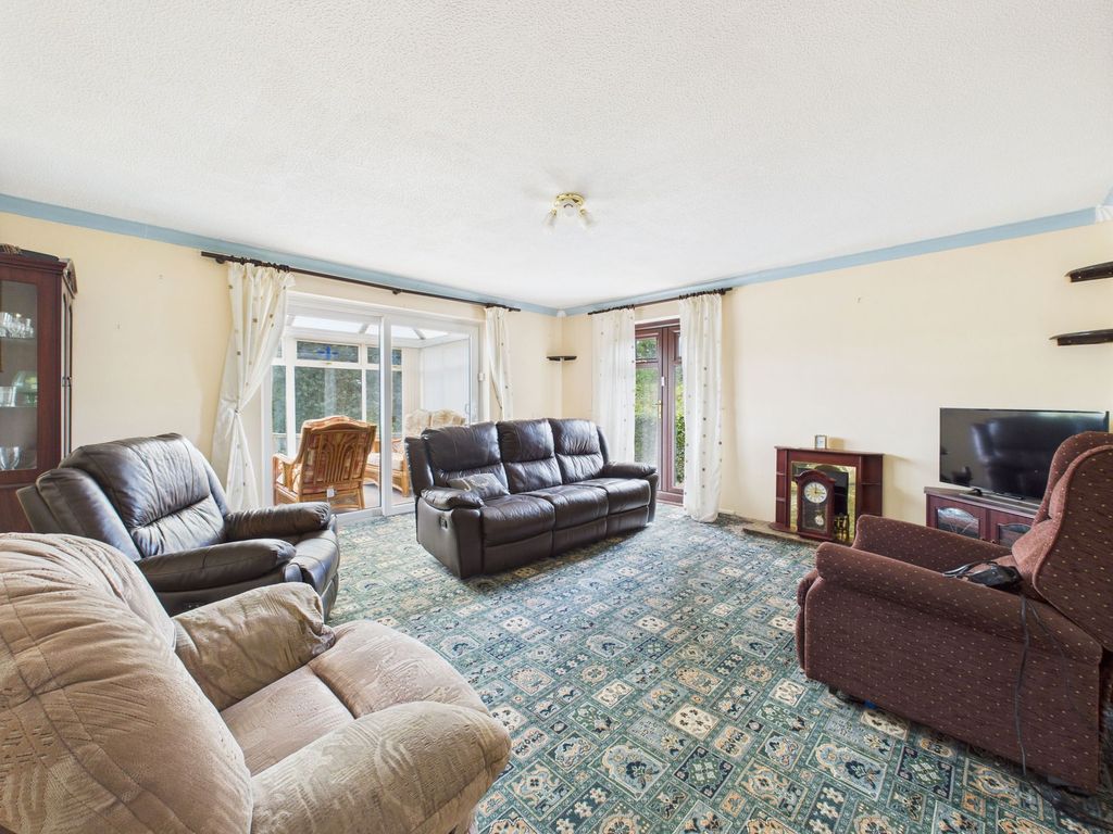 Property photo 2 of 22