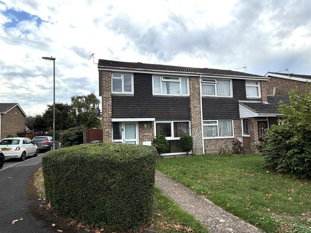 Property photo 1 of 9 c1.Jpg