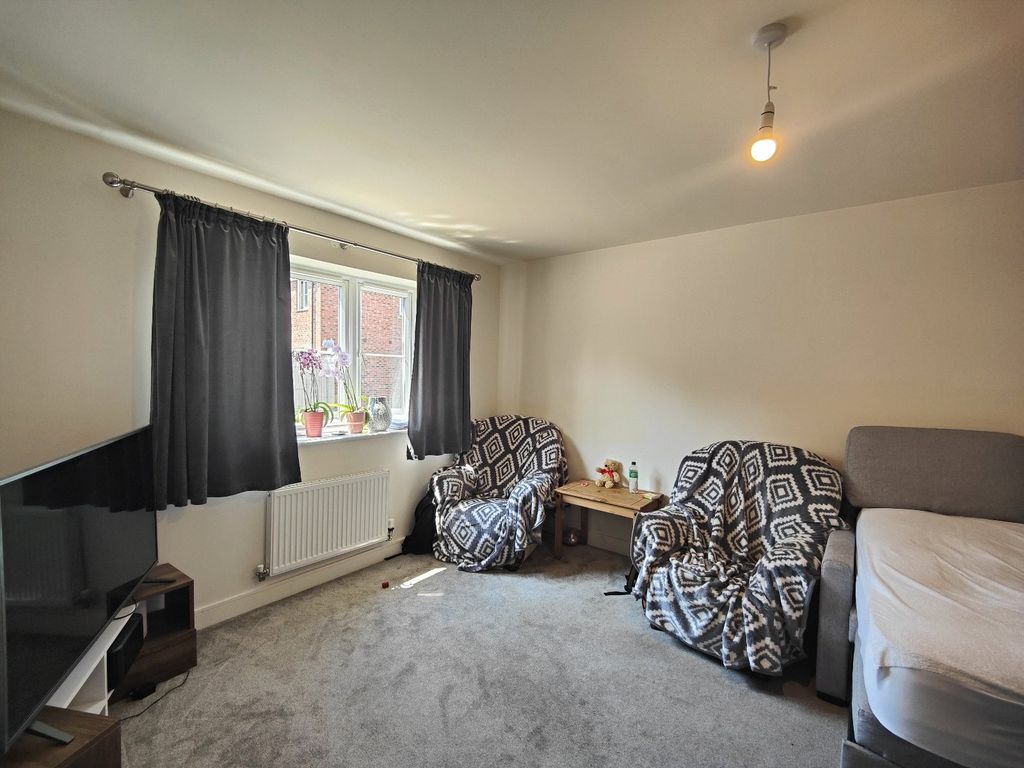 Property photo 2 of 14 Picture No. 03