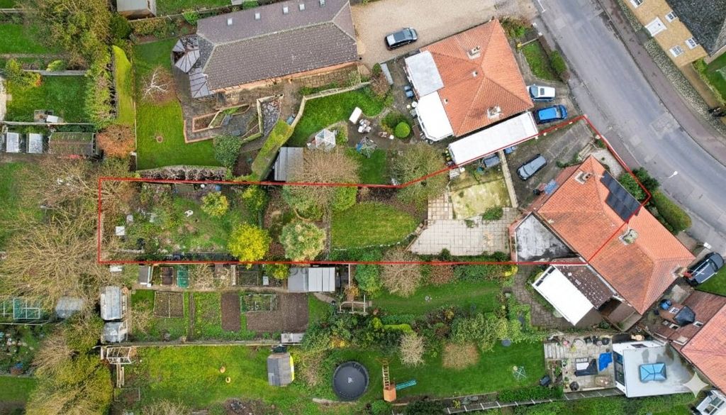 Property photo 2 of 31