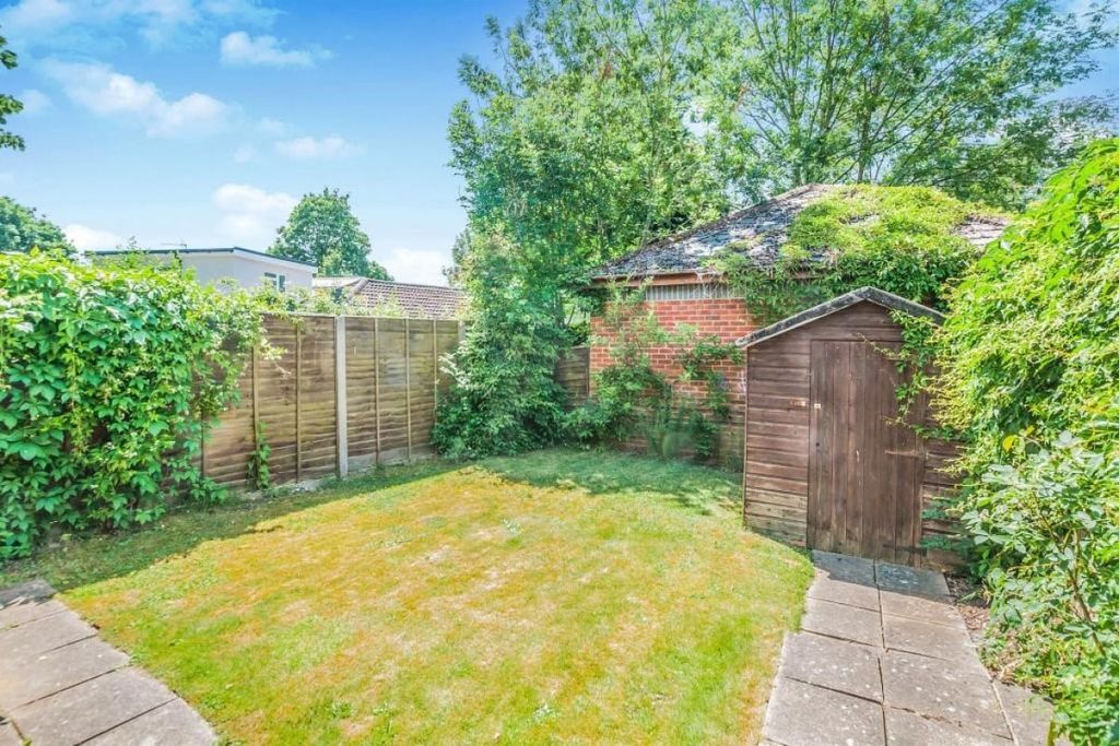 Property photo 2 of 9