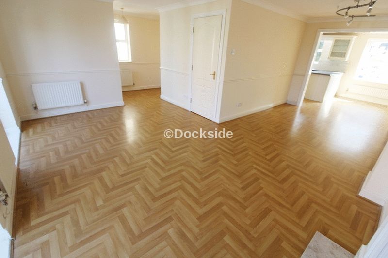 Property photo 2 of 15 Photo 12