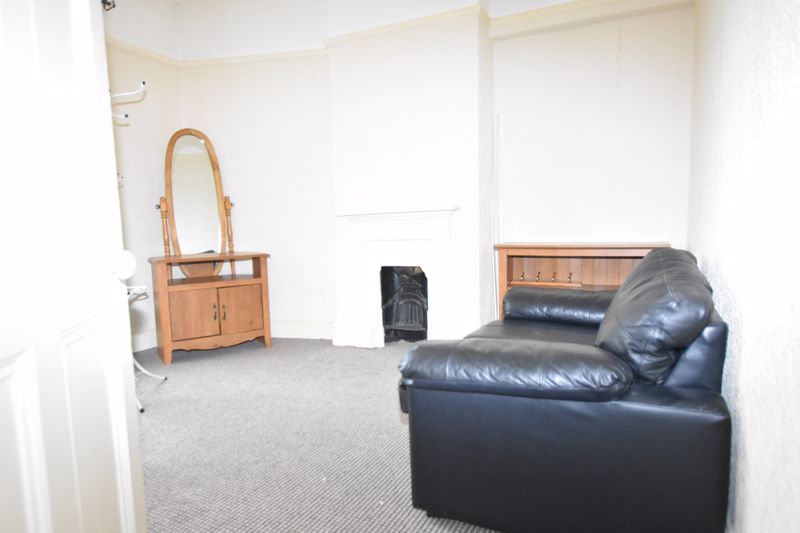 Property photo 2 of 12 Photo 1