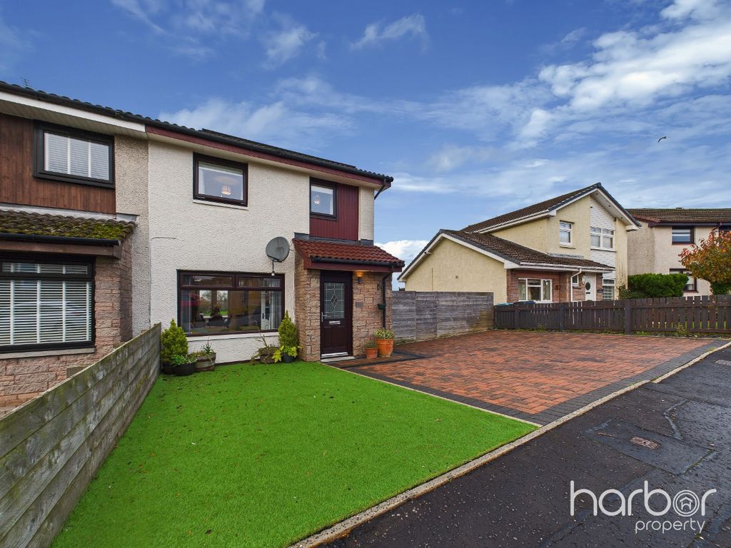 Property photo 2 of 18 4632495