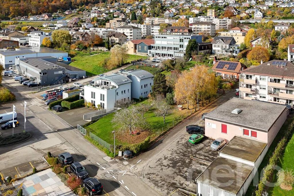 Property photo 3 of 6