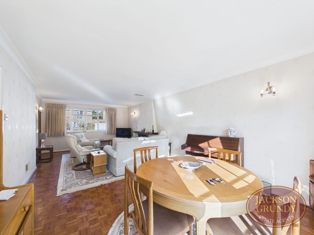 Property photo 3 of 20 Willow Rise