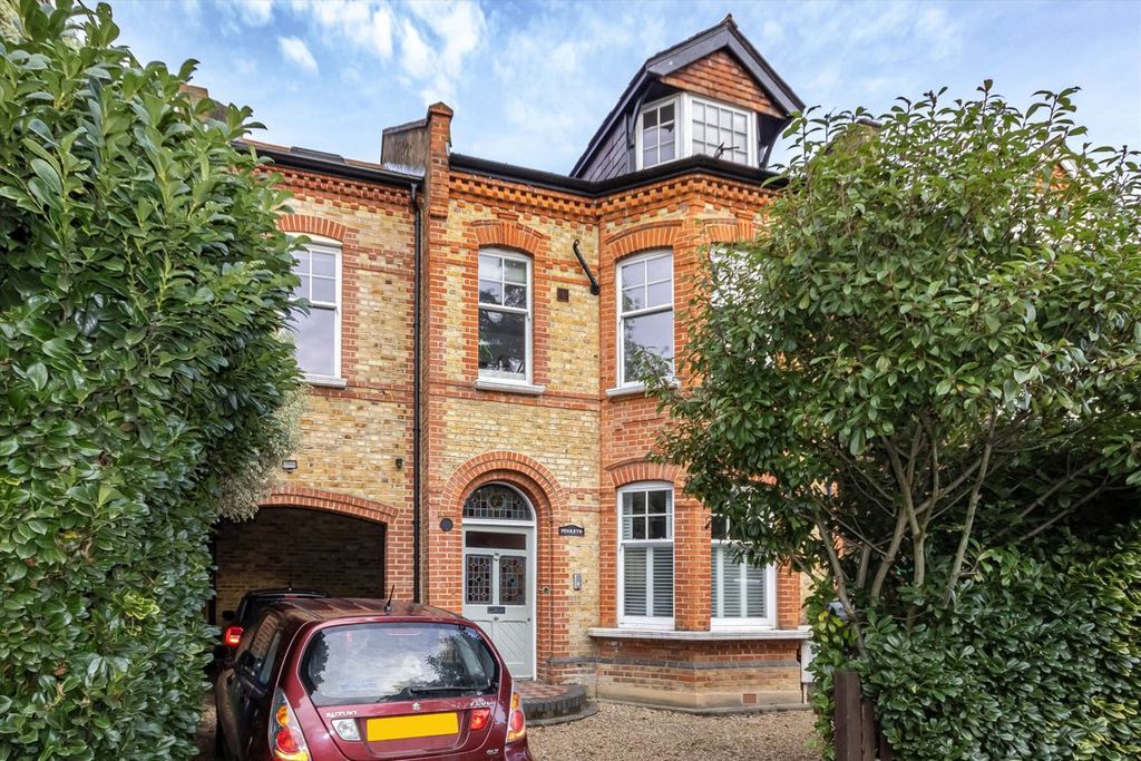 Property photo 1 of 4