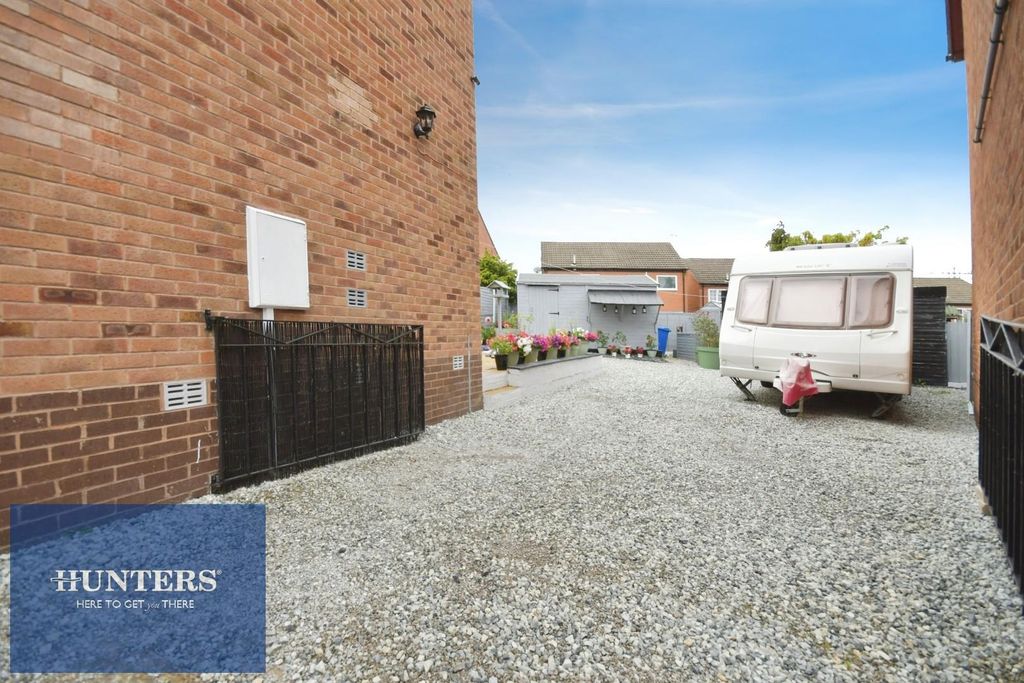 Property photo 2 of 17 Drive.Jpg