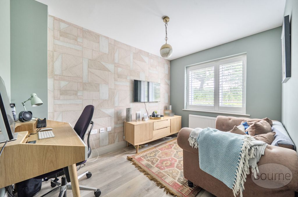 Property photo 3 of 20 d5806261-5d4A-458...
