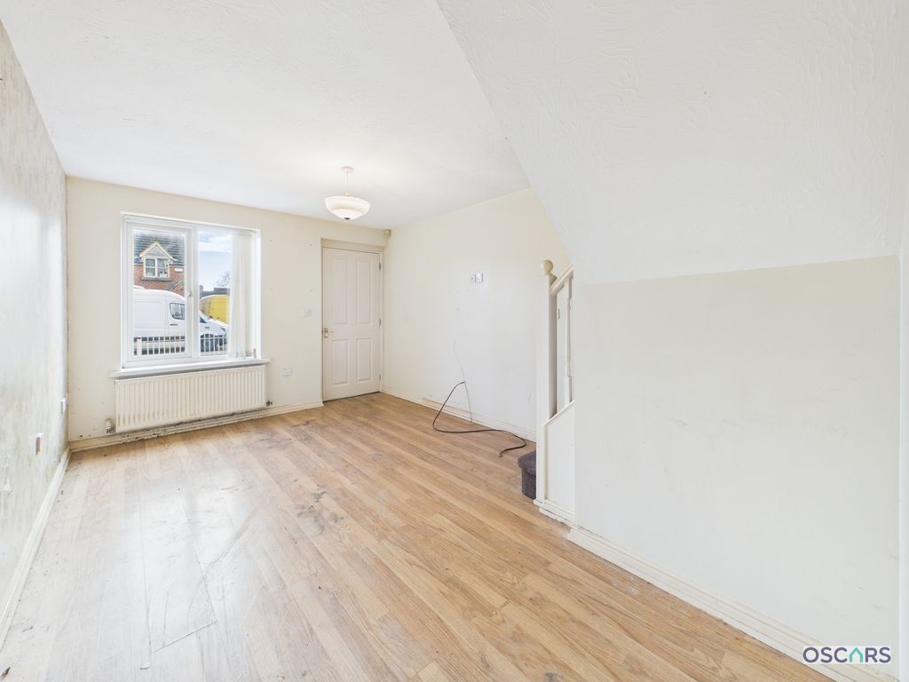 Property photo 2 of 9 Photo 4