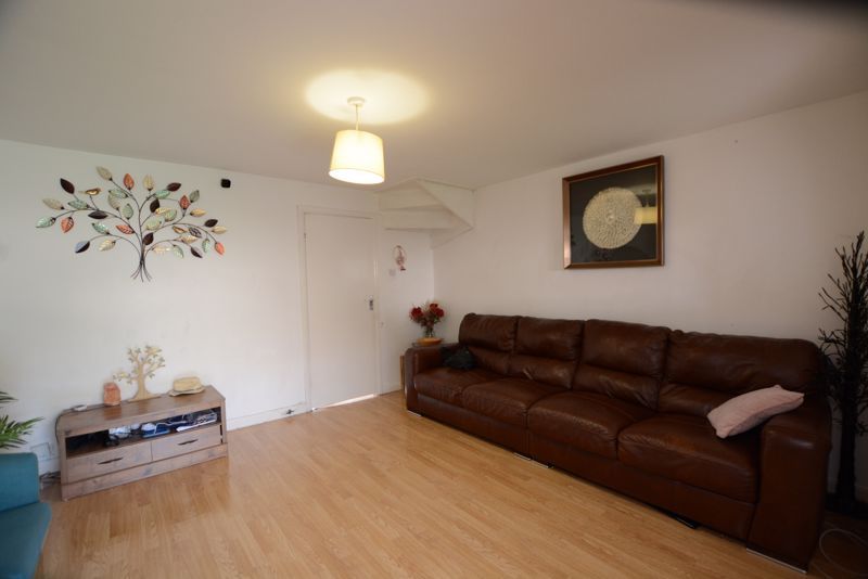 Property photo 3 of 11 Photo 6