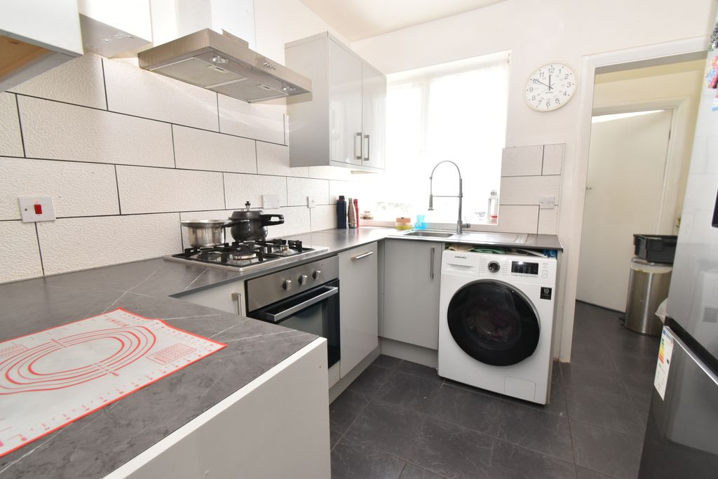 Property photo 2 of 7