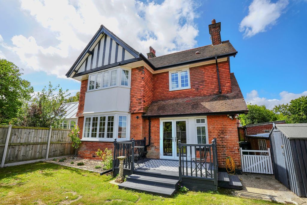 Property photo 1 of 27