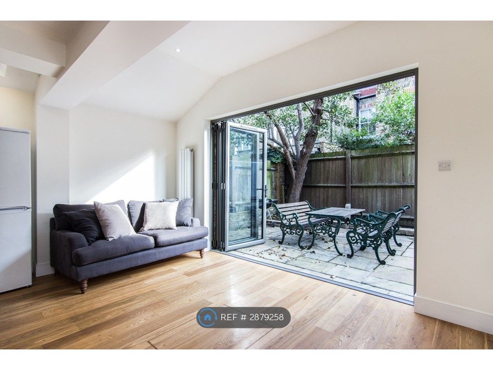 Property photo 3 of 9