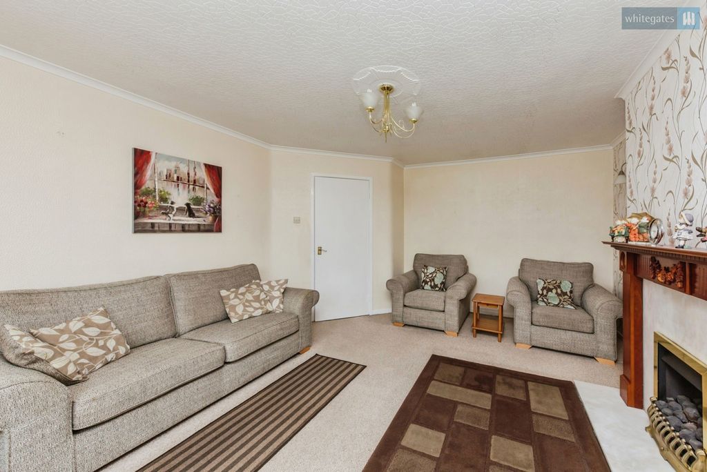 Property photo 2 of 16 Pbox-Img.Jpg