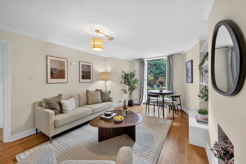 Property photo 3 of 14