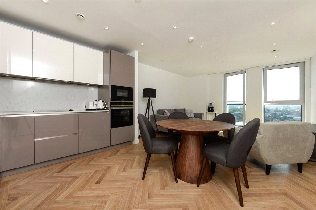 Property photo 1 of 10 Reception Room