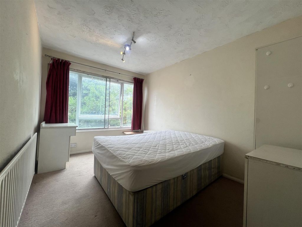 Property photo 3 of 7 Img_1045.Jpg