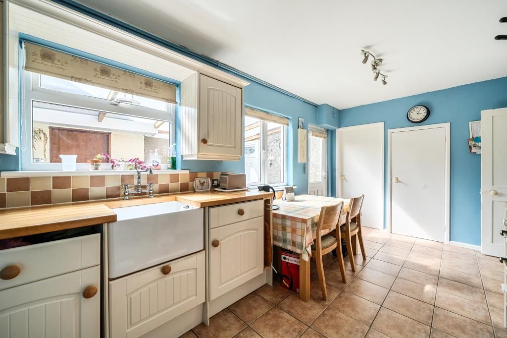 Property photo 2 of 20 Kitchen/Dining Room
