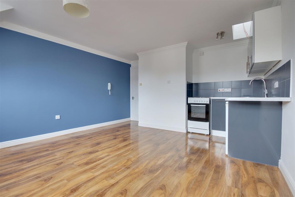 Property photo 2 of 5 2.Jpg