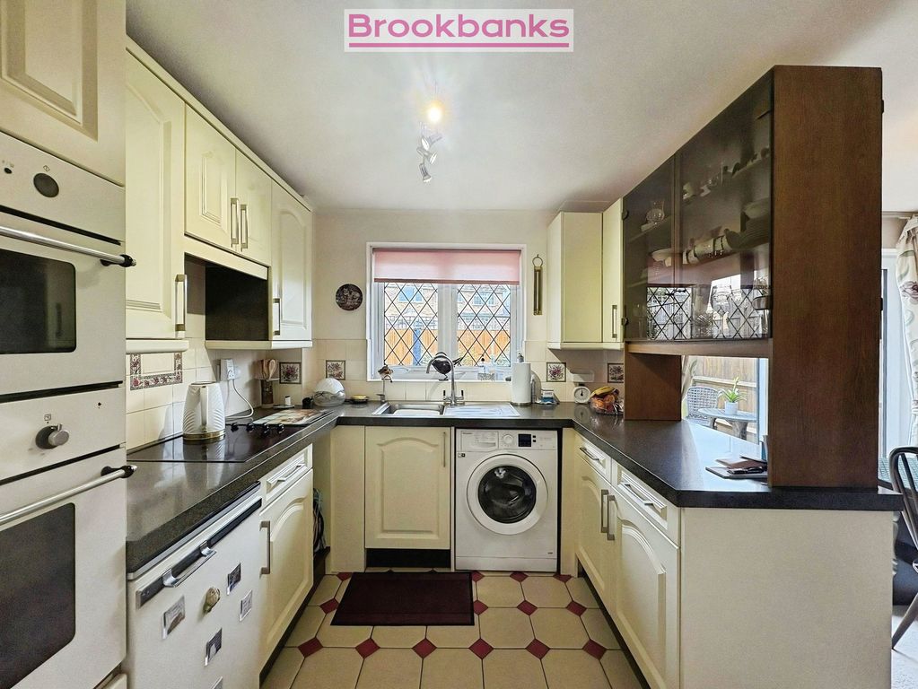 Property photo 2 of 13