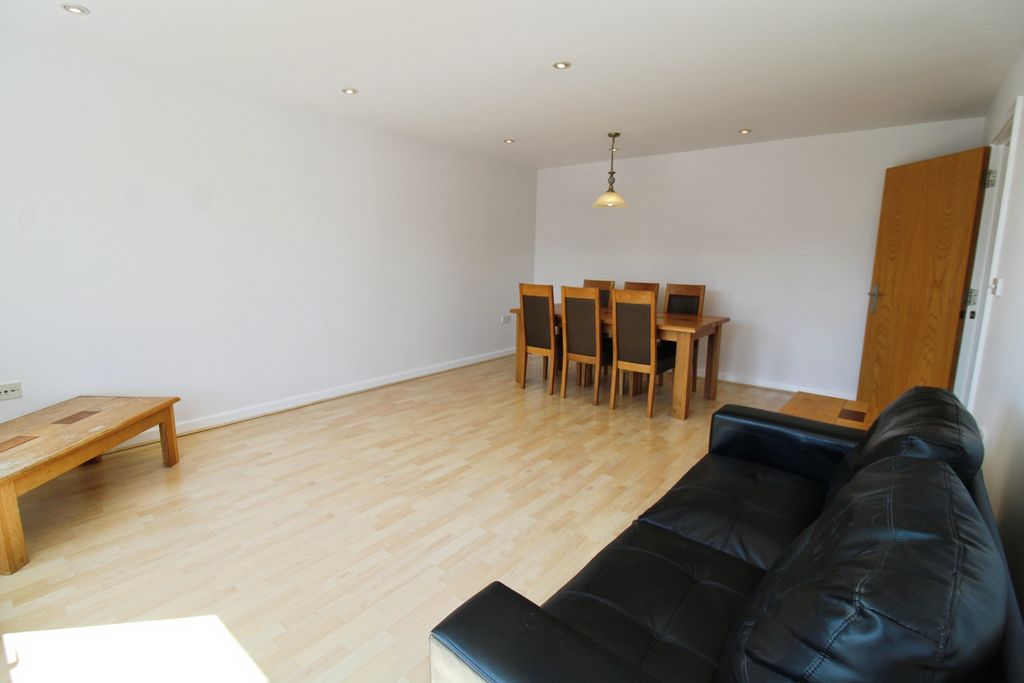 Property photo 2 of 20 566B0Bad-Img_8303.Jpg