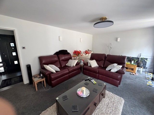 Property photo 2 of 21