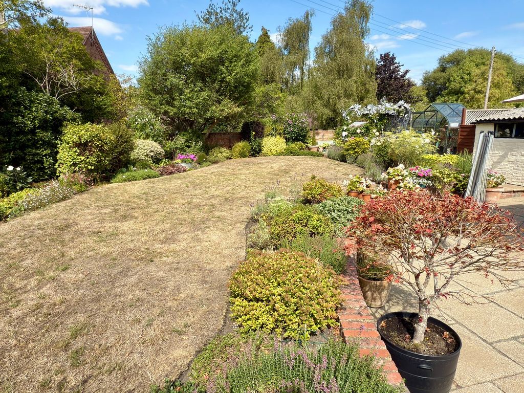 Property photo 2 of 16