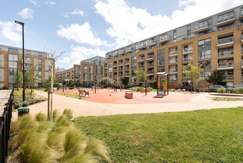 Property photo 3 of 17 Picture No. 11