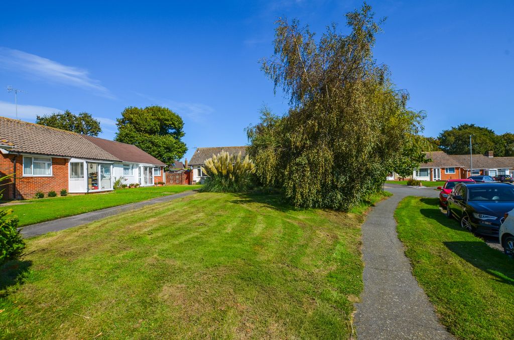 Property photo 2 of 21