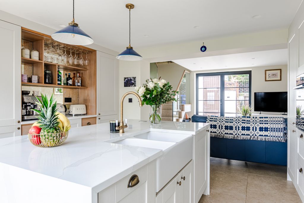 Property photo 3 of 41 Kitchen2