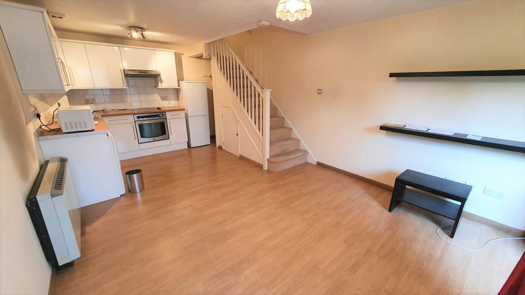 Property photo 3 of 7 Gallery