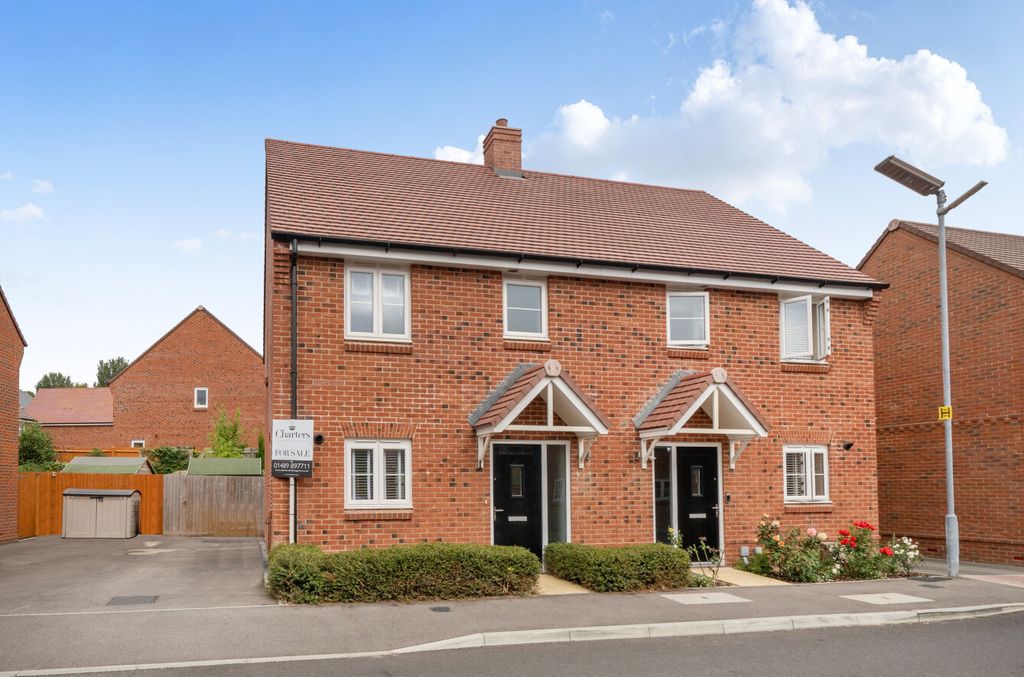 Property photo 1 of 12 1508632-3-6A8429F...