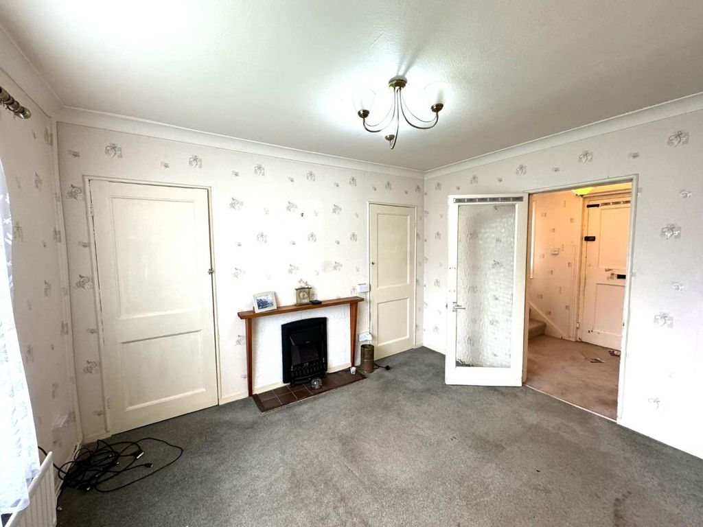 Property photo 3 of 17 Photo 3