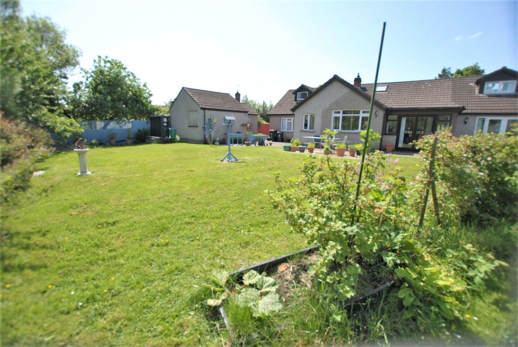 Property photo 2 of 31 Picture No. 45