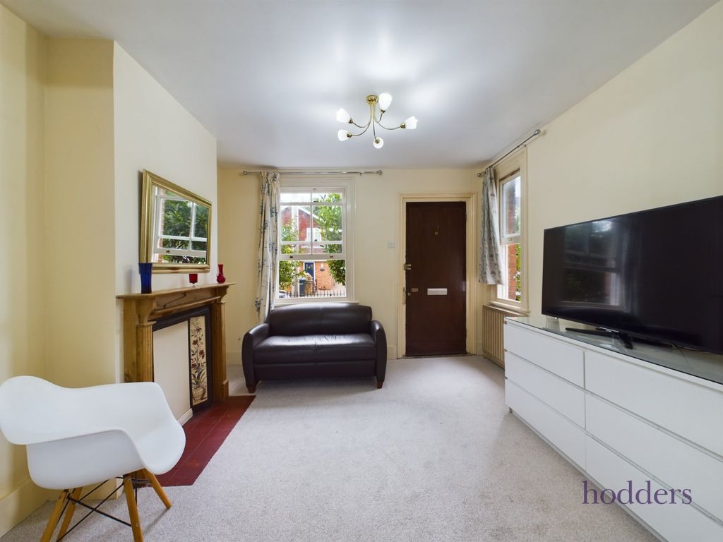 Property photo 2 of 16 Picture No. 27