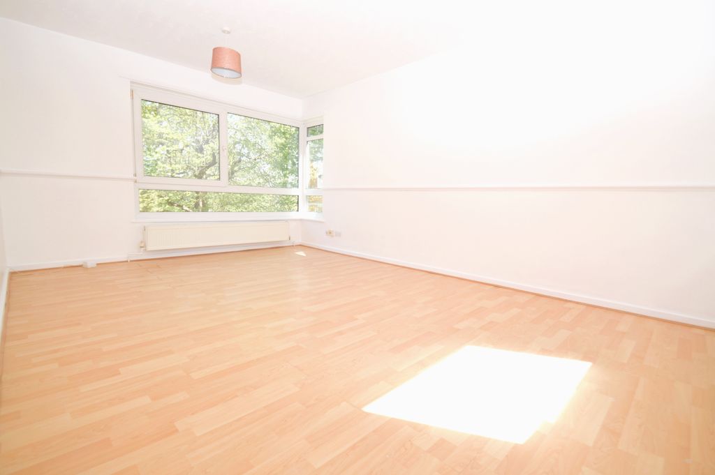 Property photo 1 of 15 Dsc_1600