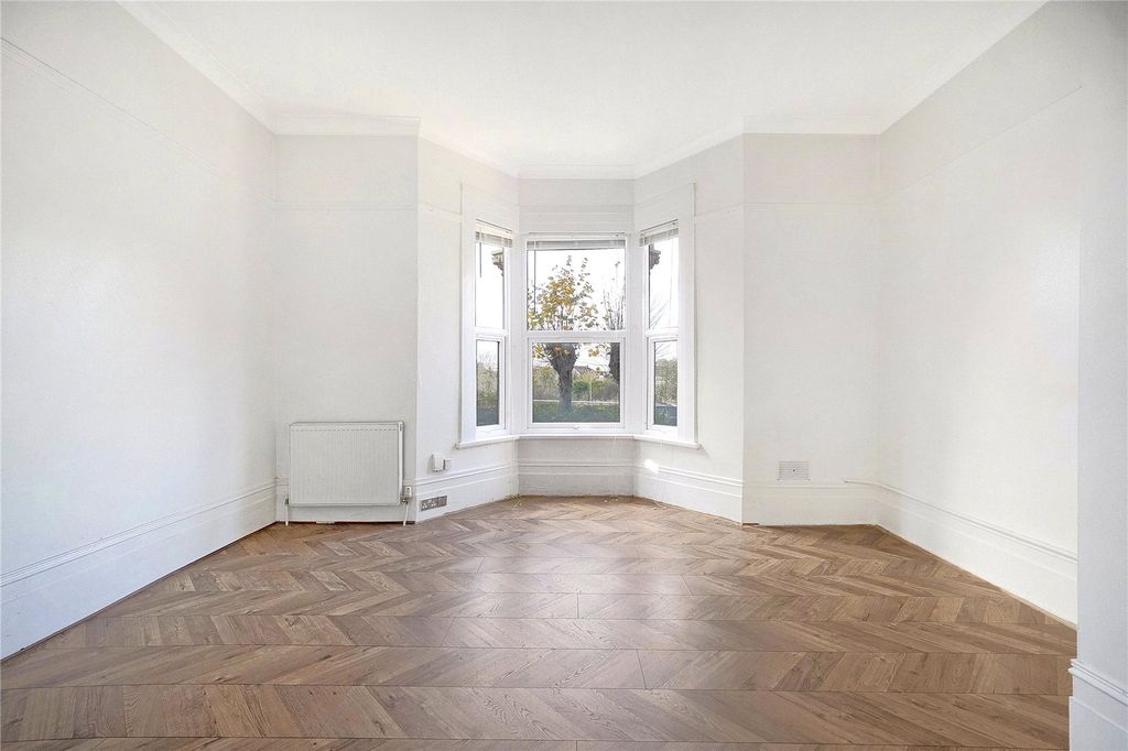 Property photo 3 of 12 Picture No. 07