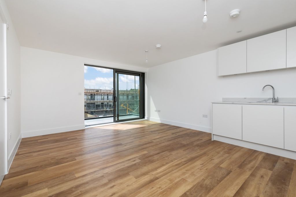 Property photo 1 of 13 4883751