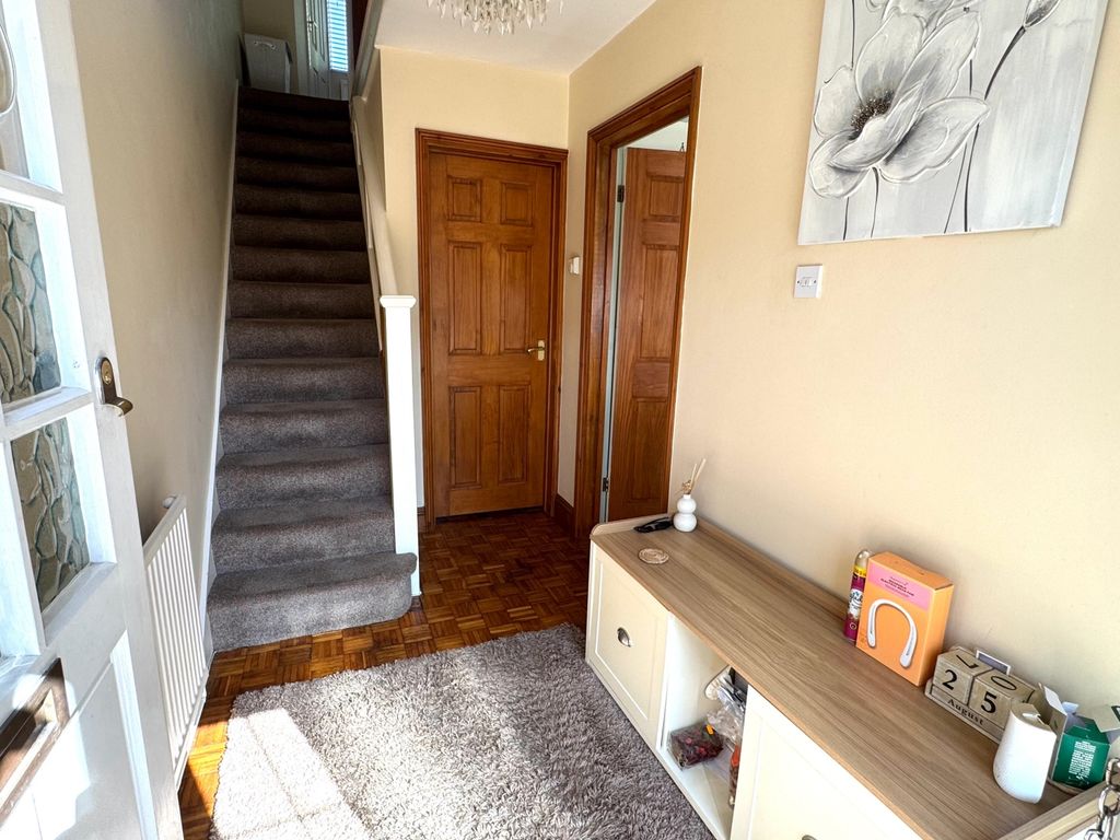 Property photo 3 of 17 Hallway