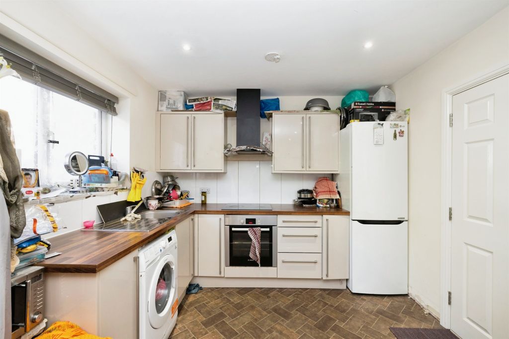 Property photo 2 of 9