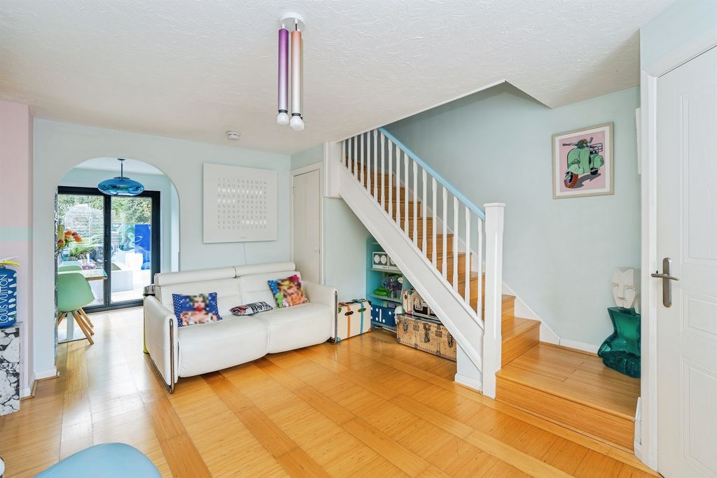 Property photo 3 of 15