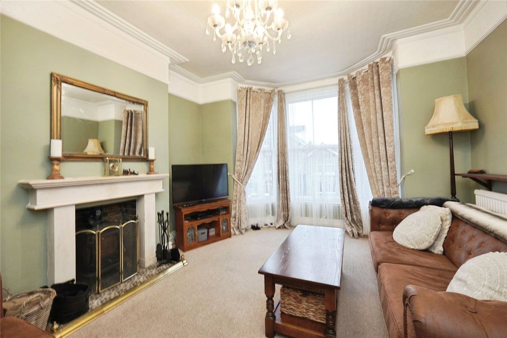 Property photo 3 of 23 Picture No. 07