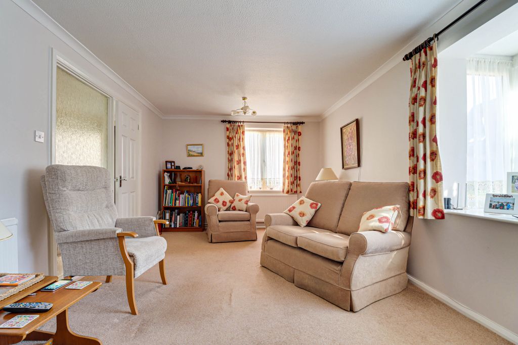 Property photo 2 of 19 Living Room