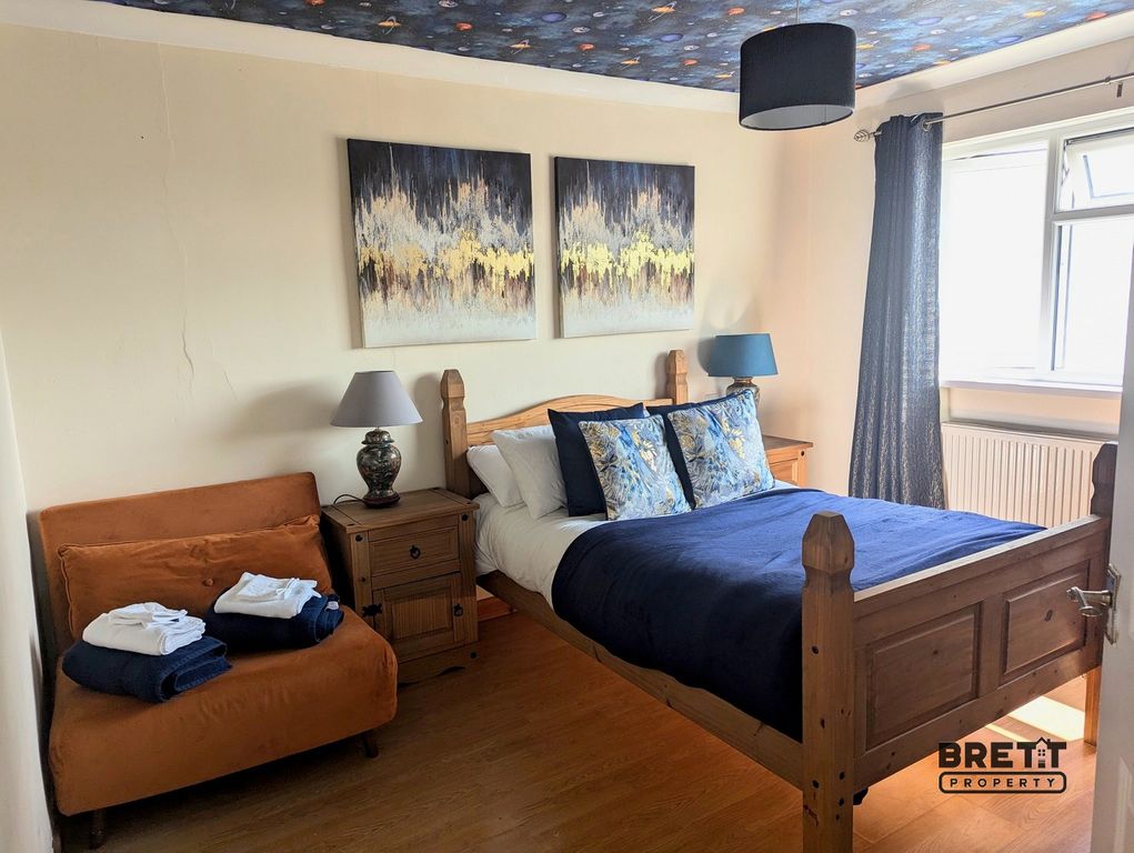 Property photo 2 of 12 Master Bedroom