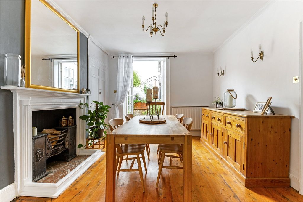 Property photo 3 of 13 Dining Room