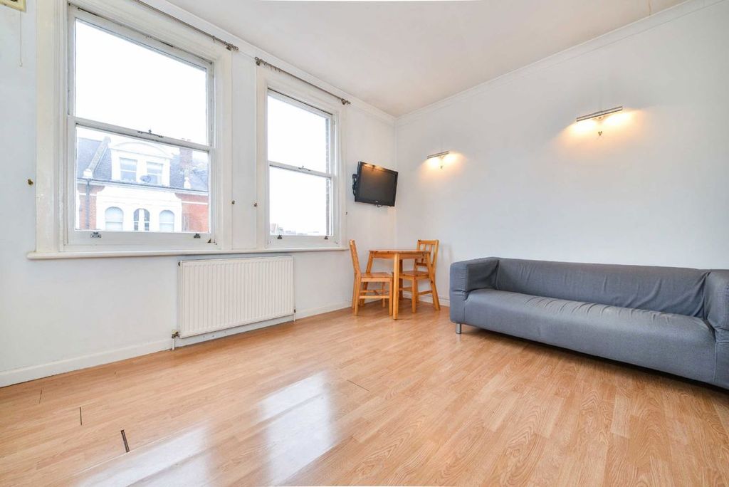 Property photo 2 of 4