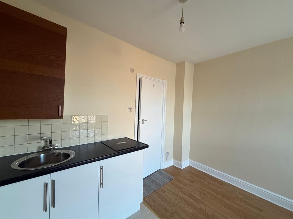 Property photo 1 of 3