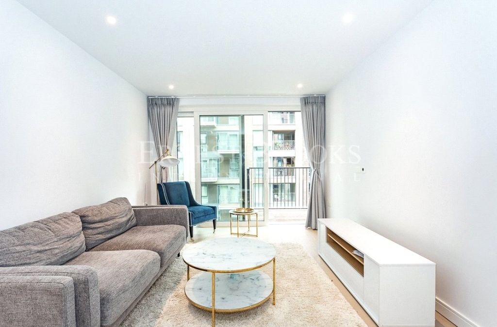 Property photo 3 of 12 Picture No. 02